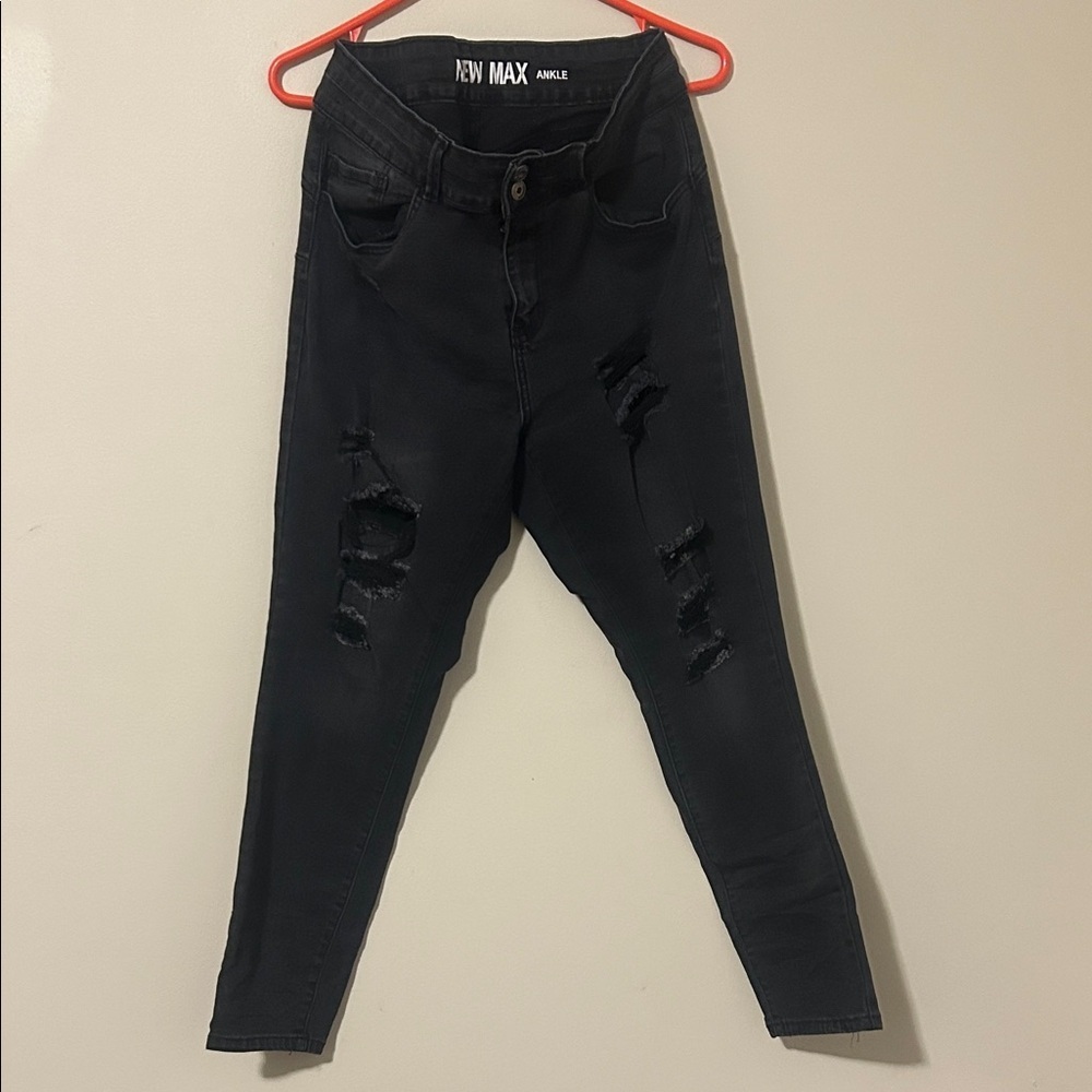 New Max ankle straight leg skinny distressed black denim jeans size 14